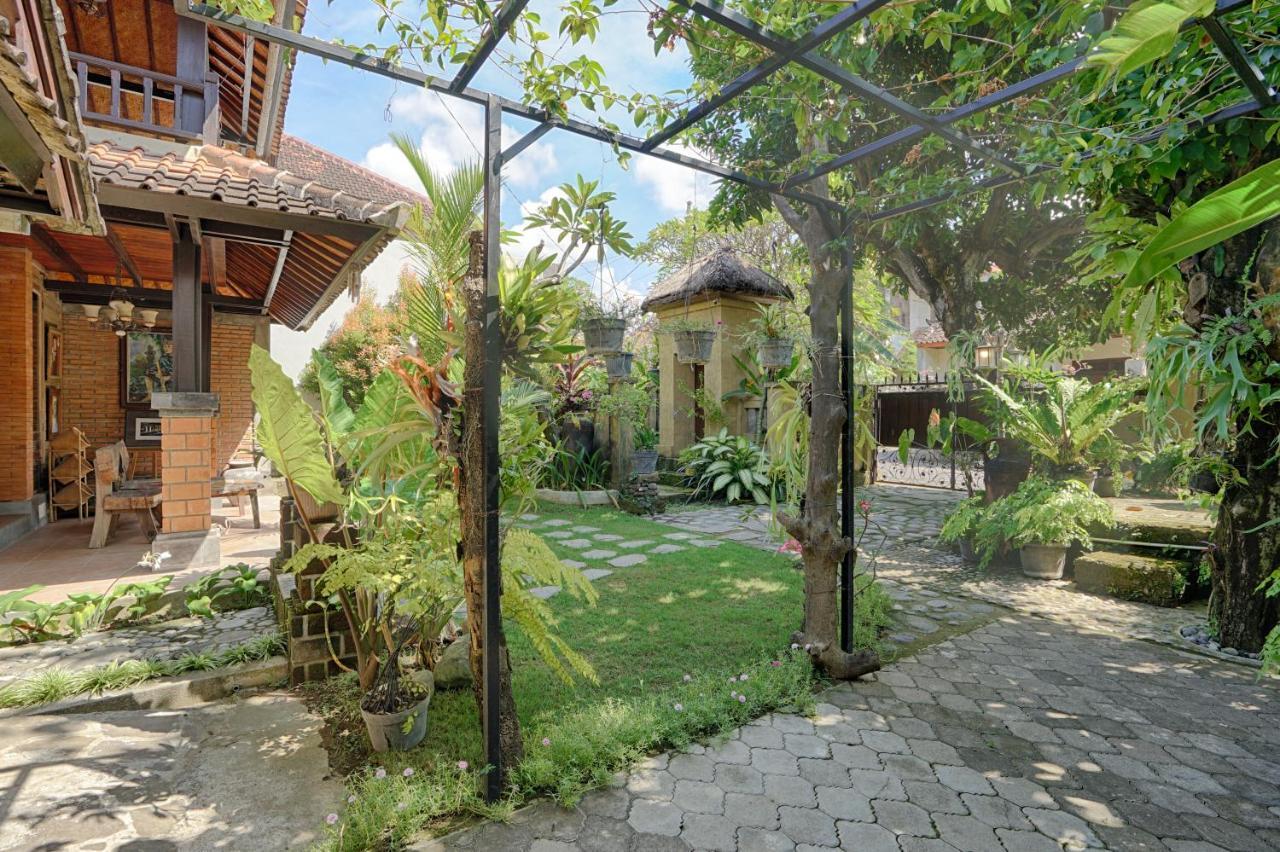 Katang - Katang Guest House Denpasar  Exterior photo